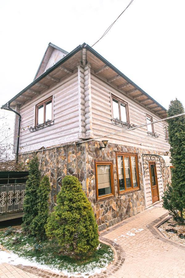 Котедж У Марка Yaremche Exterior foto