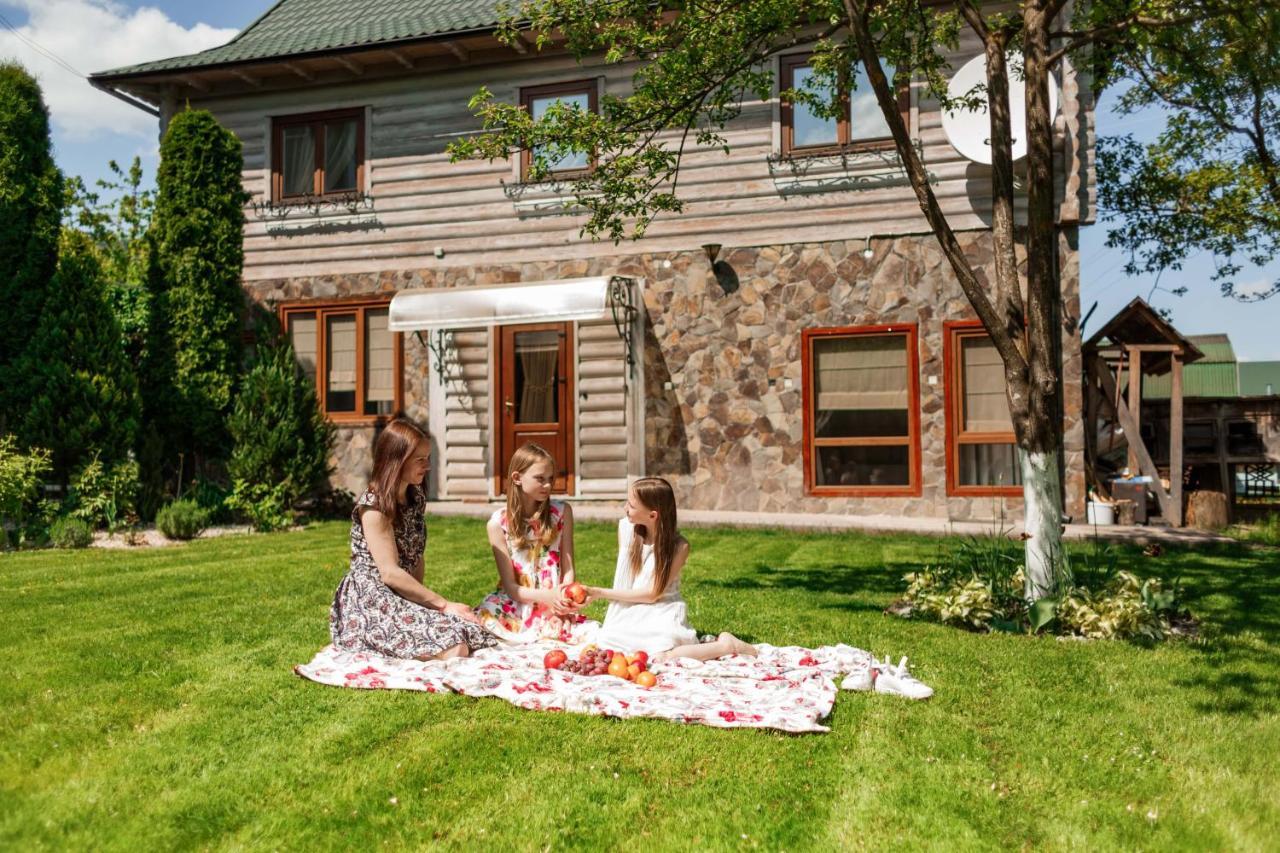 Котедж У Марка Yaremche Exterior foto